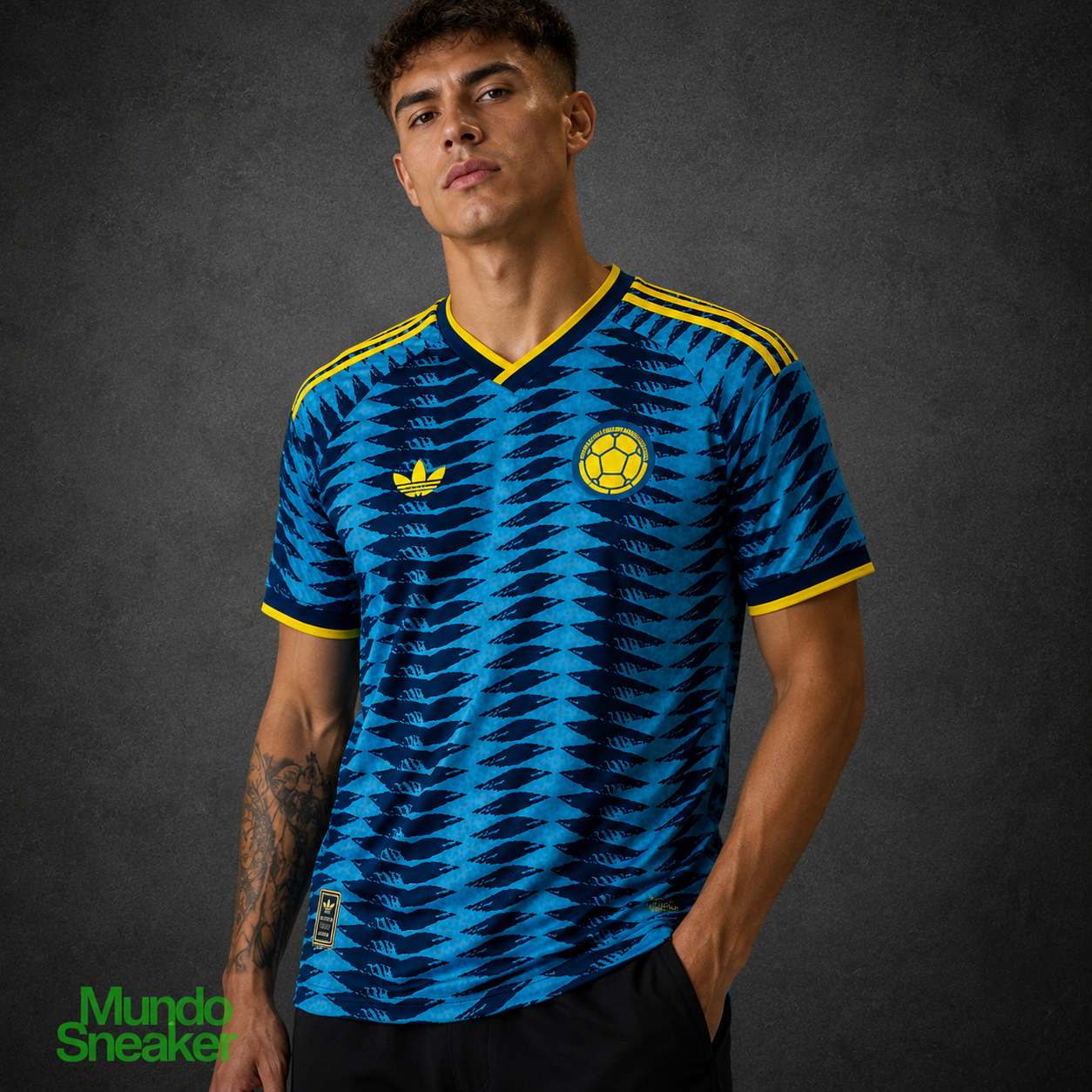 CAMISETA AZUL HOMBRE COL