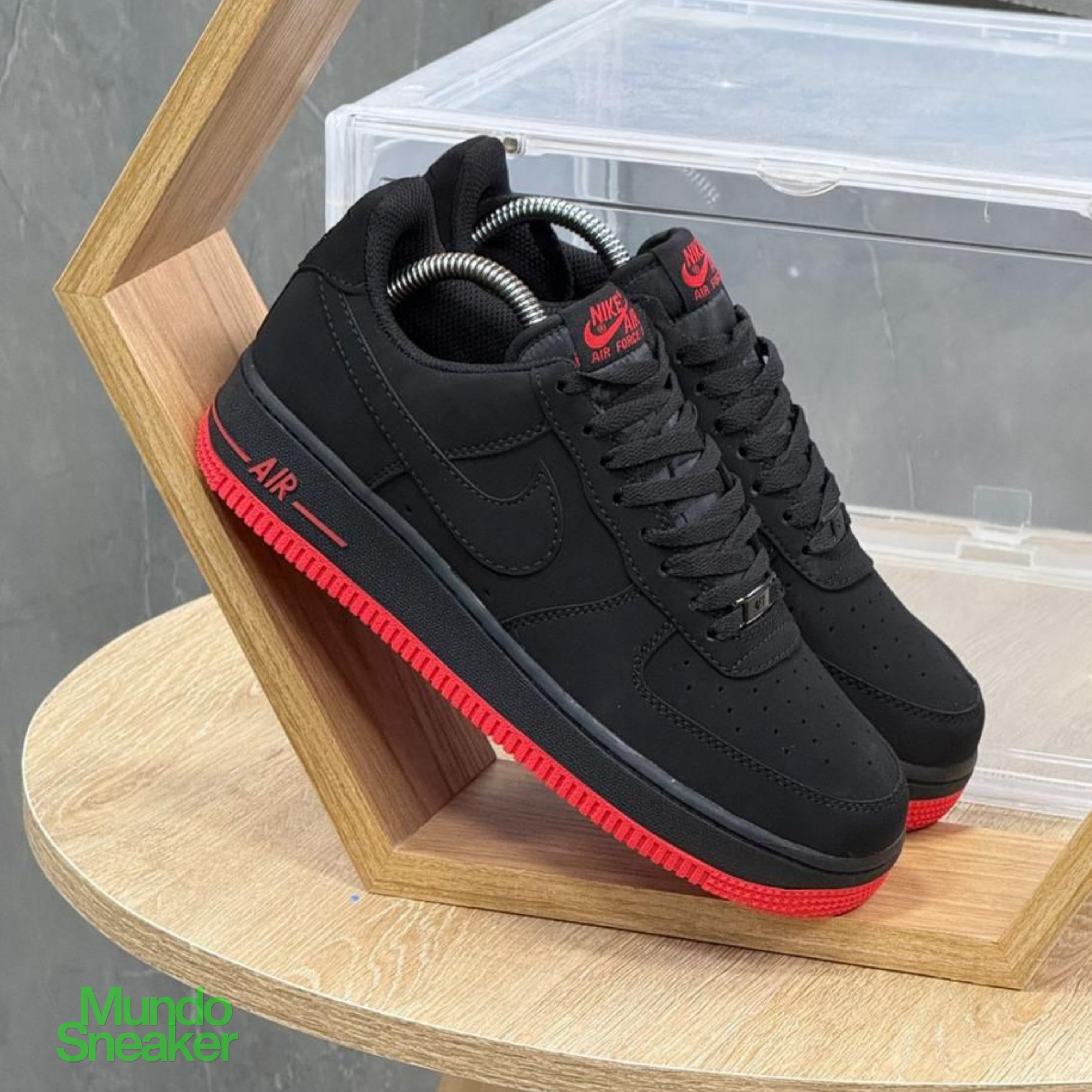 AF1 NEGRA GAMUZA