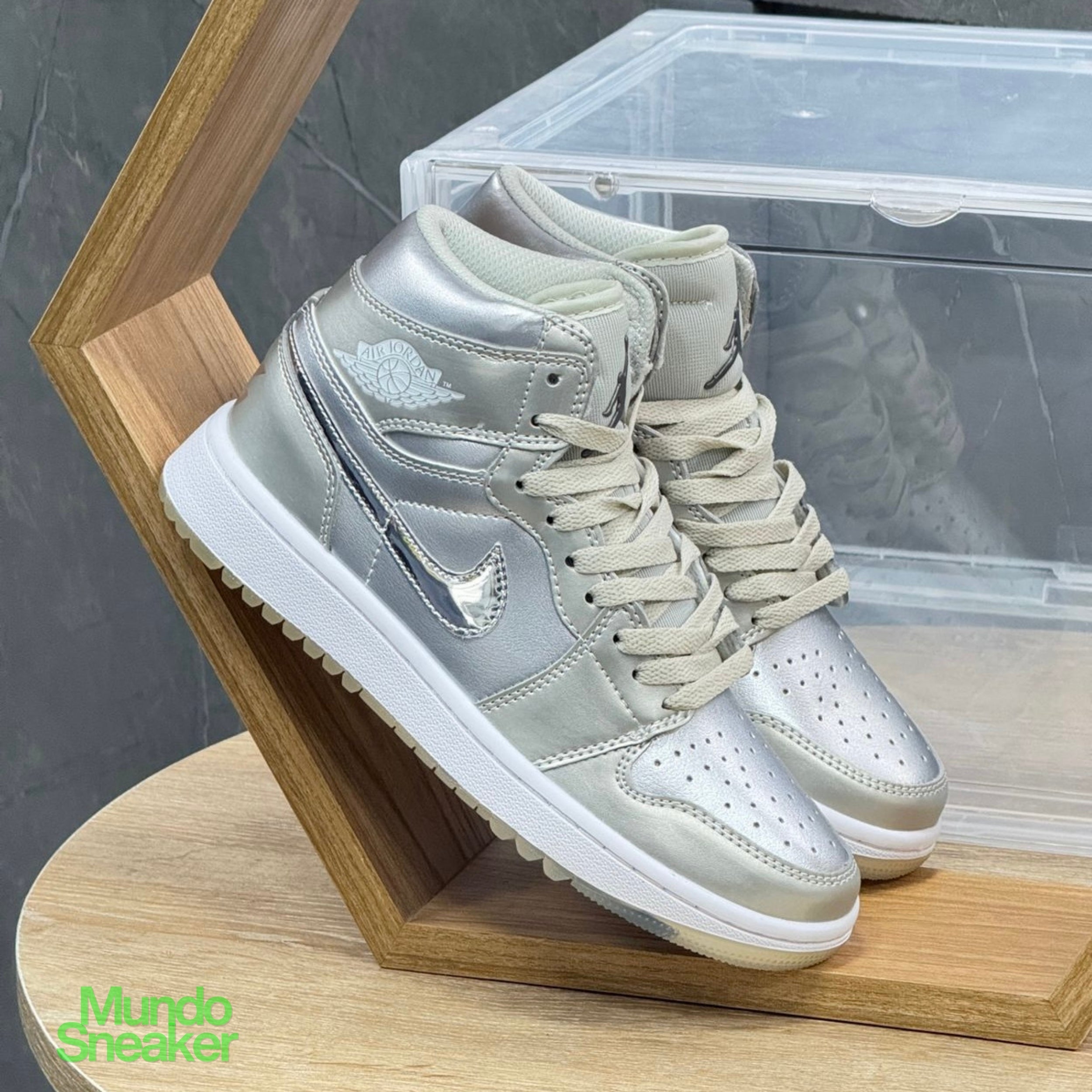 JORDAN RETRO 1 BOTA PLATA