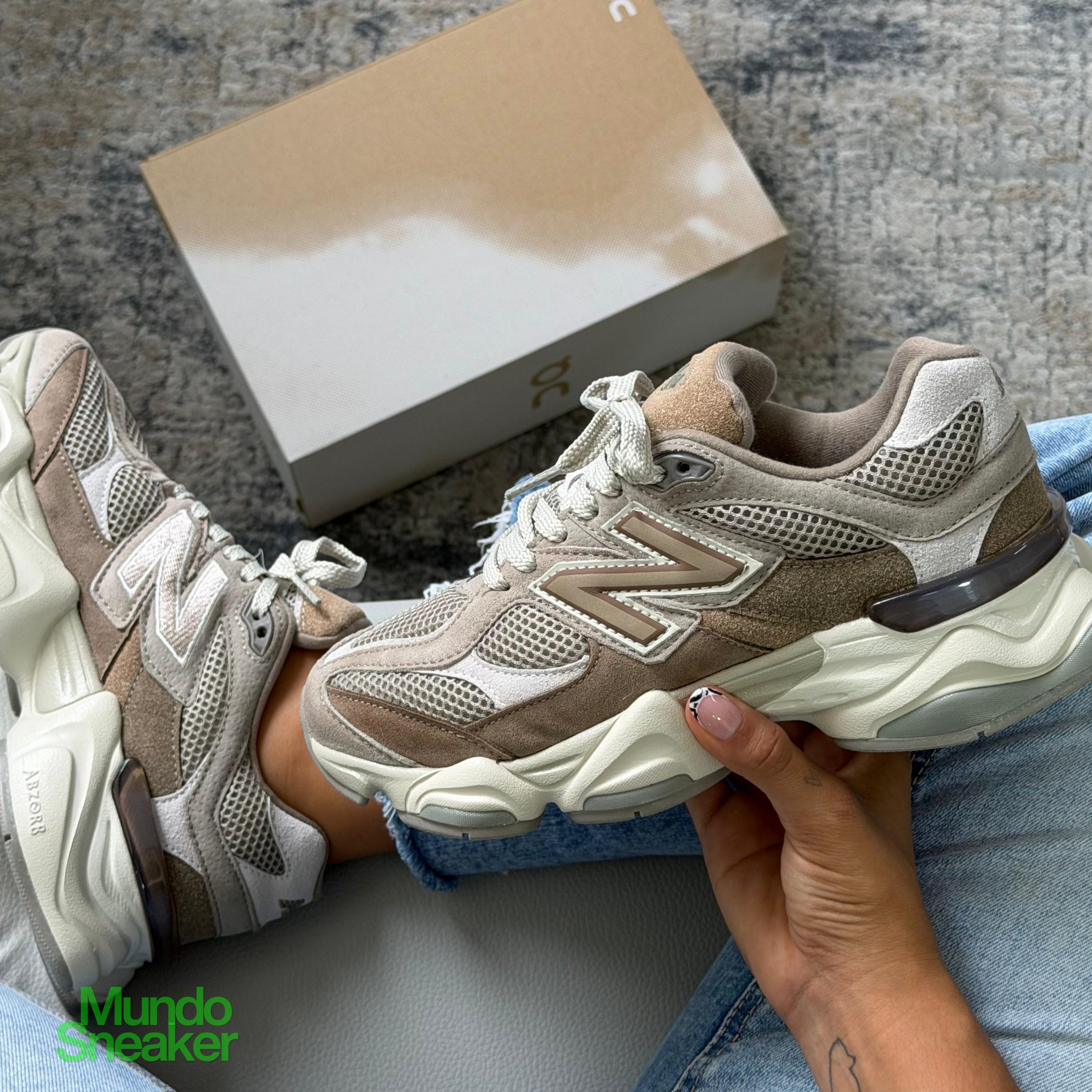 NEW BALANCE 9060 CLARA