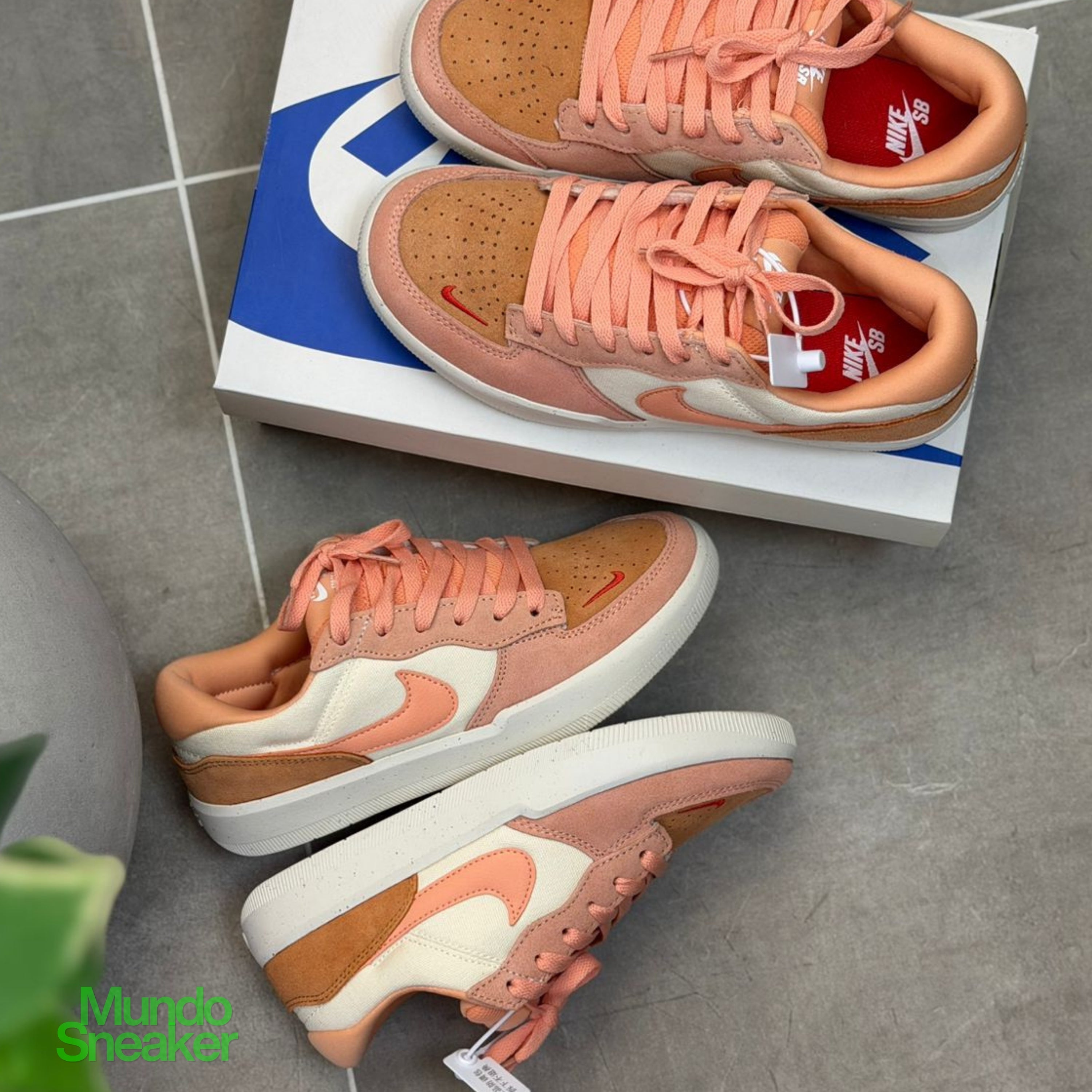 NIKE BLAZER SALMON