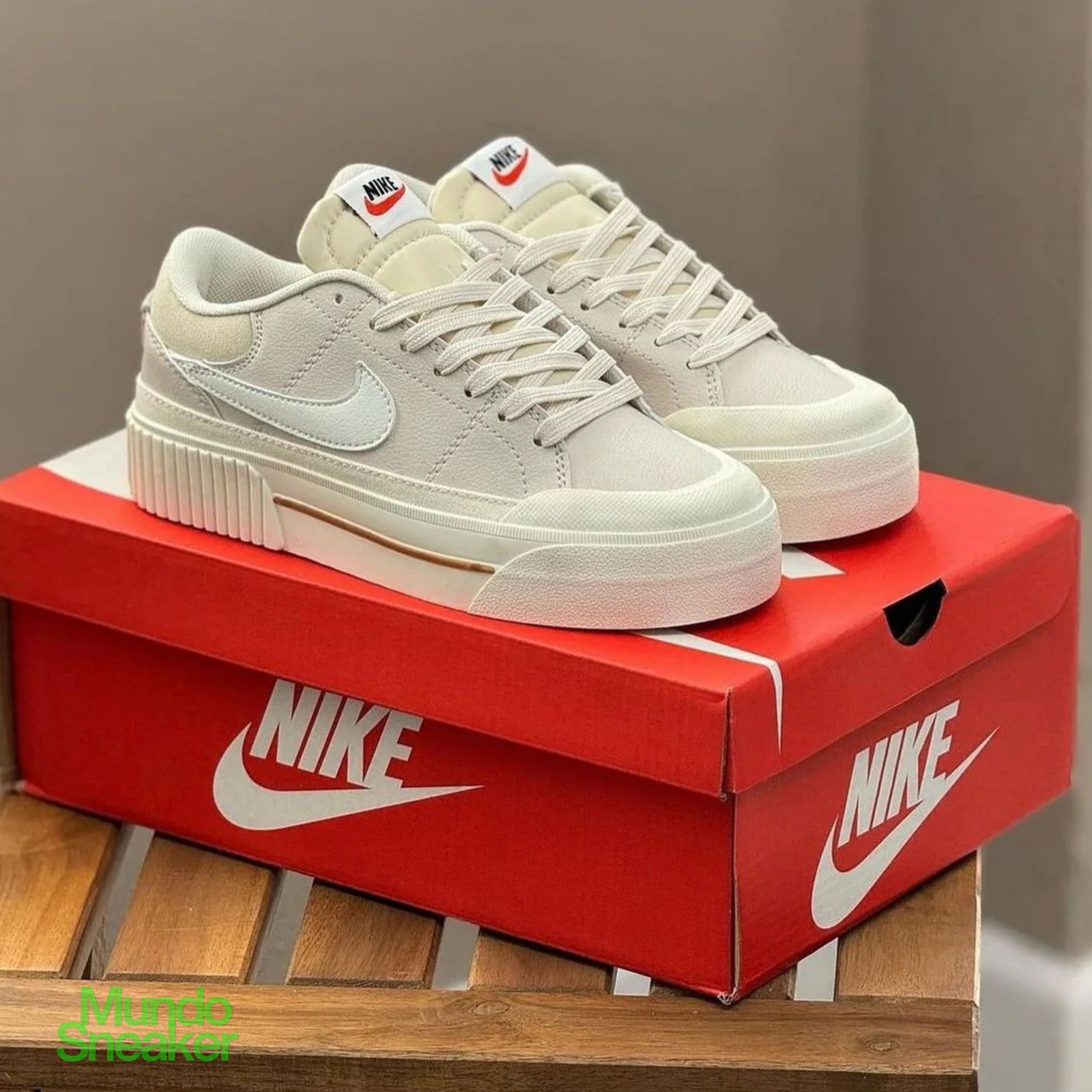 NIKE COURT LEGACY