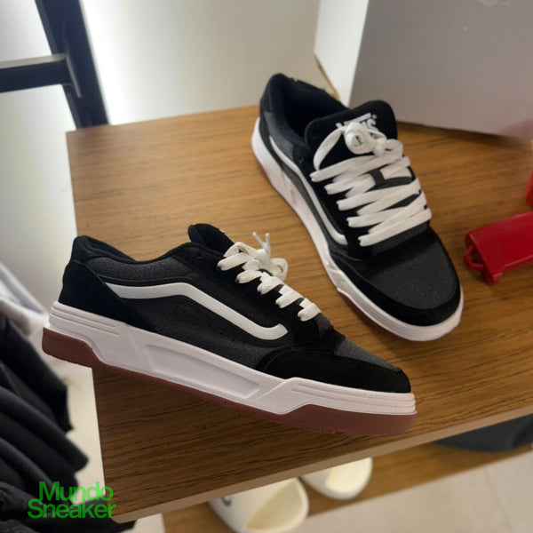 VANS HYLANE NEGRA